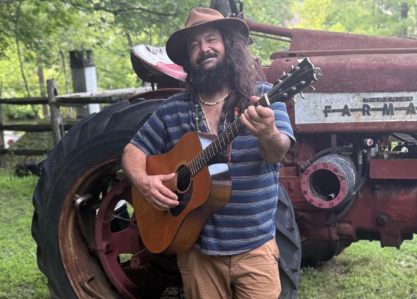 Todd Sargent performing Live
